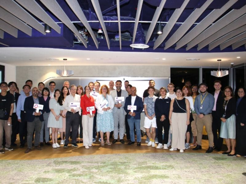 Top business leaders share insights on managing change during Singapore visit
